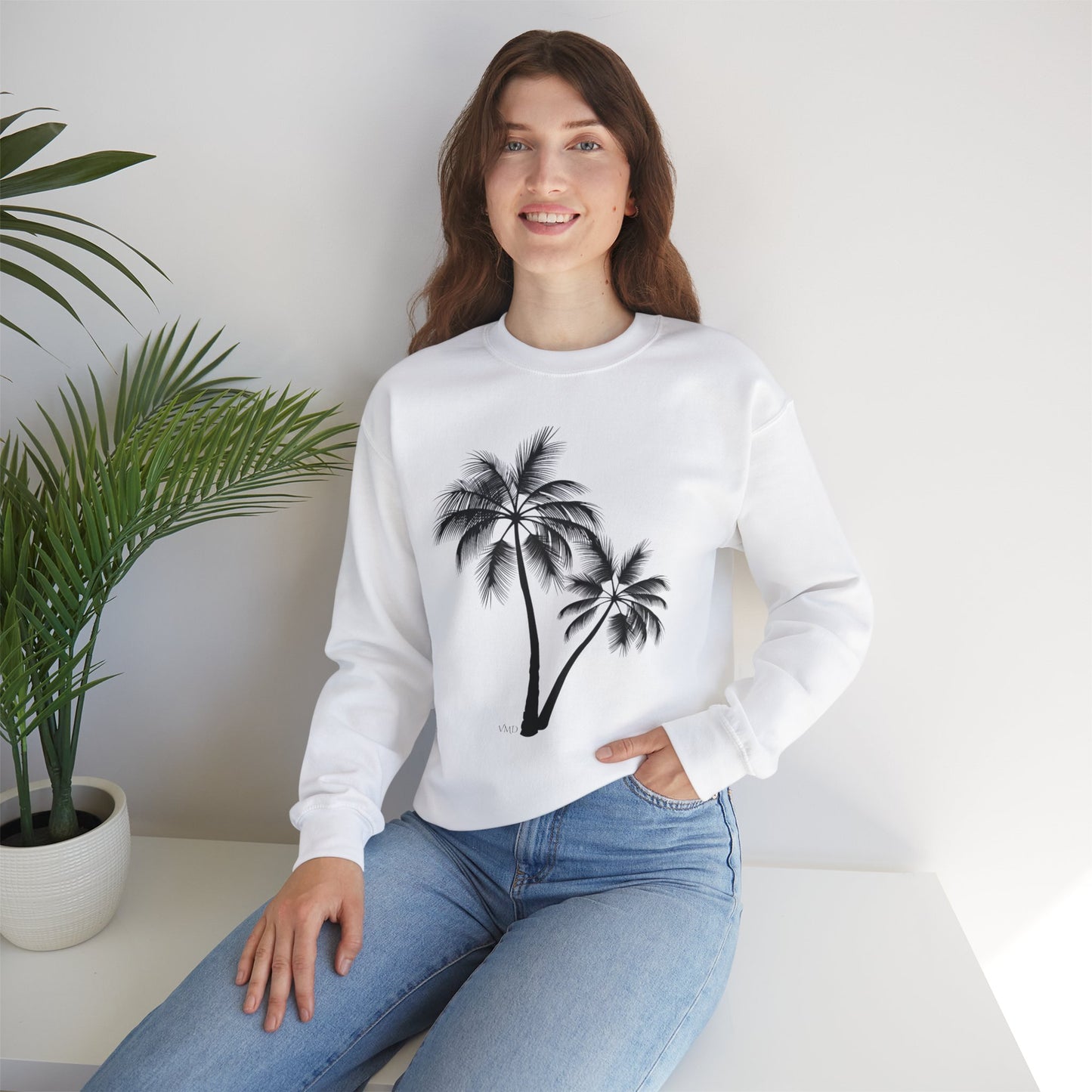 Womans Heavy Blend™ Crewneck Sweatshirt/2 Palm Trees/Black/White