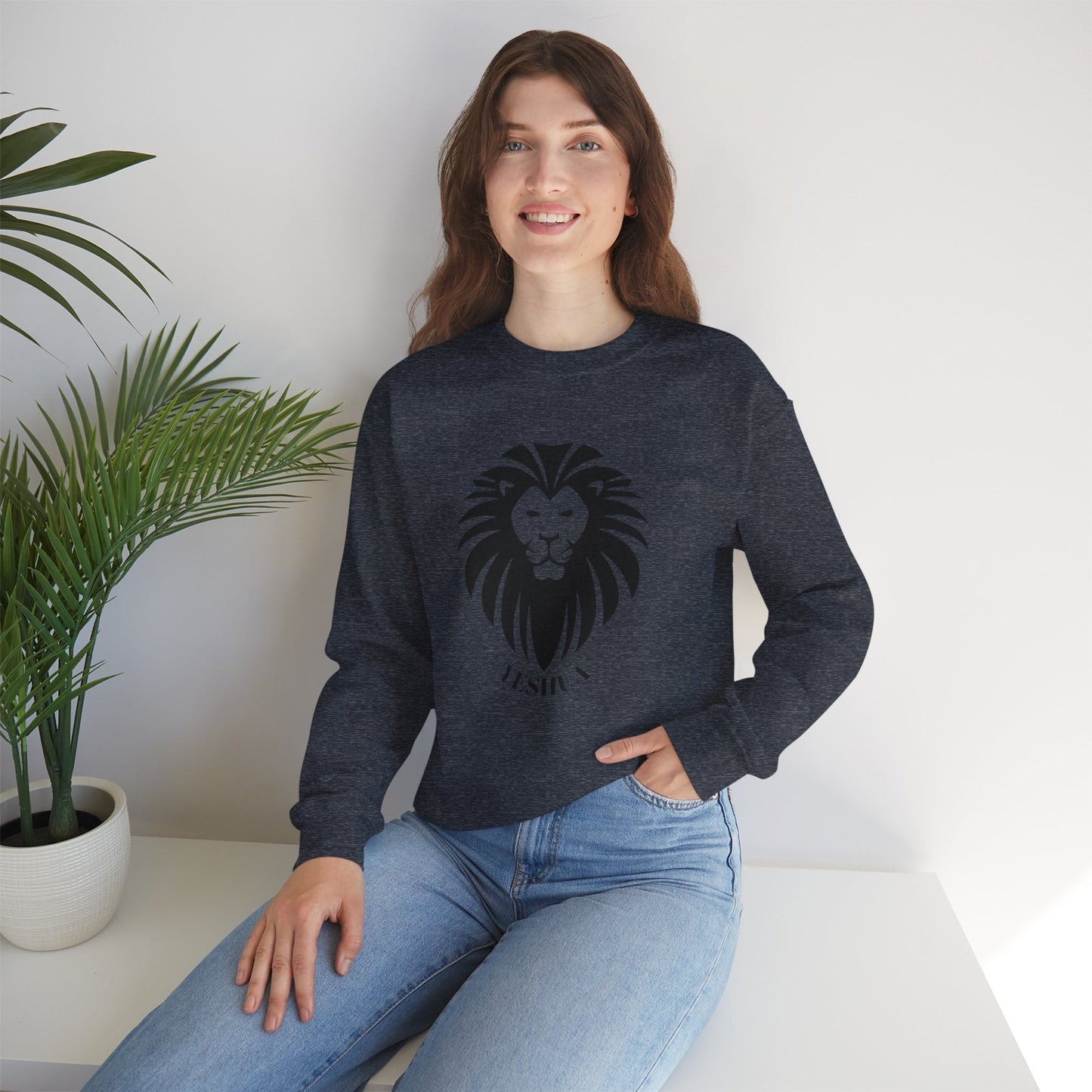 Unisex Heavy Blend™ Crewneck Sweatshirt/Yeshua Lion/Black