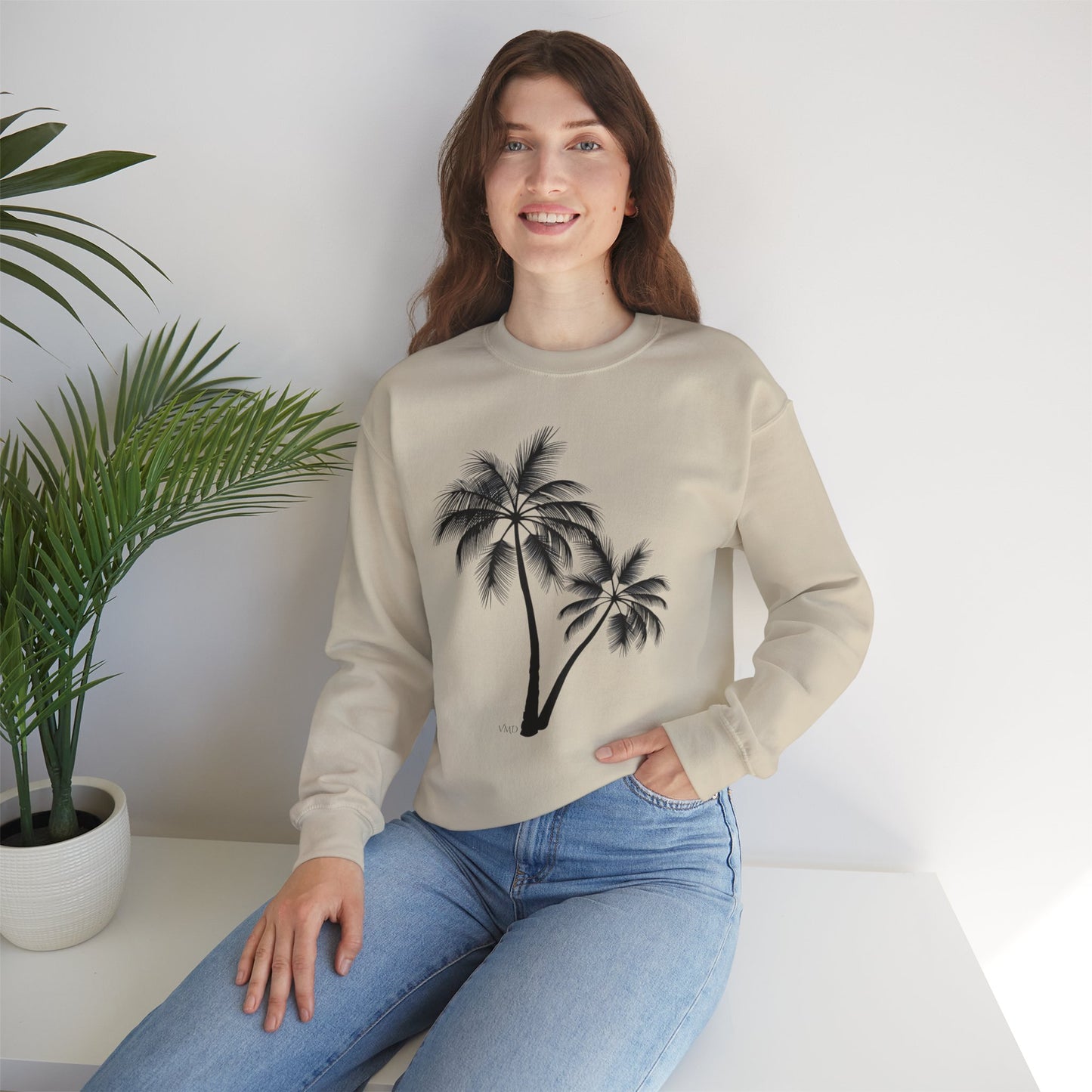 Womans Heavy Blend™ Crewneck Sweatshirt/2 Palm Trees/Black/White